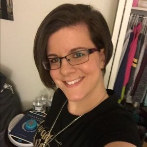 Meet your Posher, Cassandra